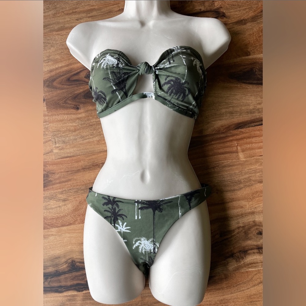 Beverly Beach 3 pcs olive green bikini with Hawaiian design. Size L